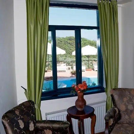 Pinecone Boutique Hotel