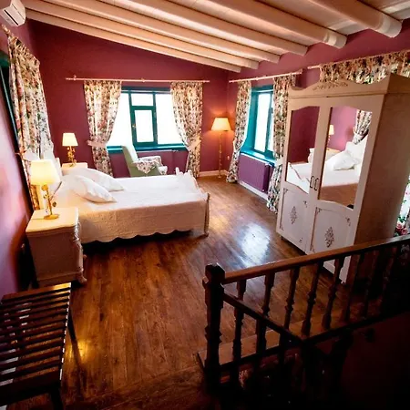 Pinecone Boutique Hotel Hotel 5*