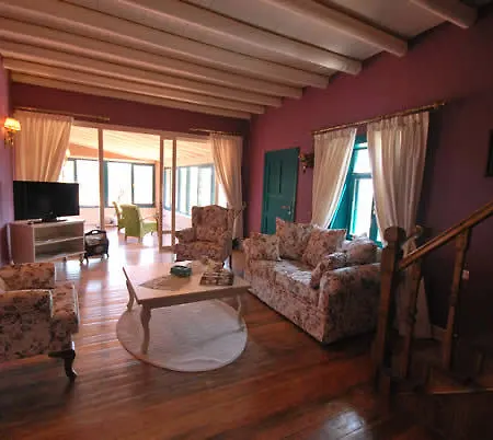 Pinecone Boutique Hotel Hotel 5*